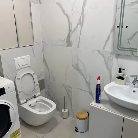 I&i Tesla Apartment *